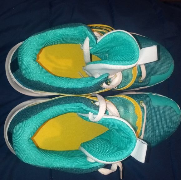 Nike shoes - Picture 11 of 15